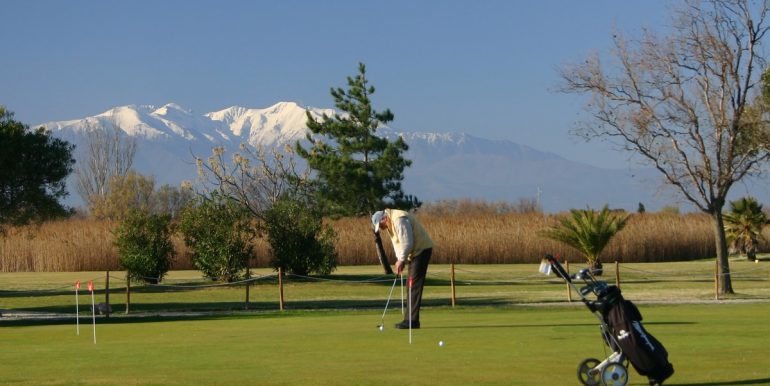 0044-golf-et-canigou