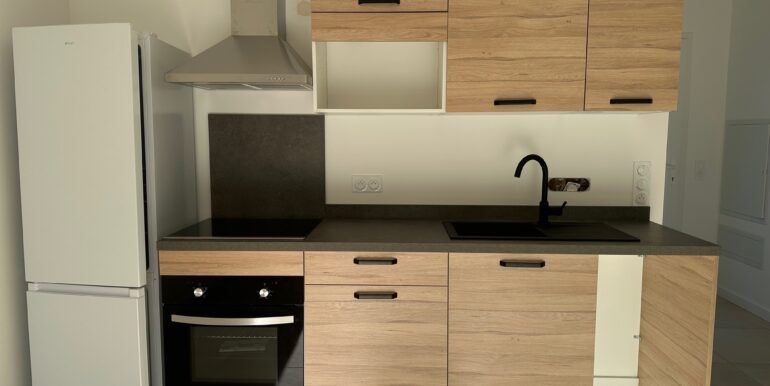 029 Cuisine équipée sur mesure par SUD CUISINE