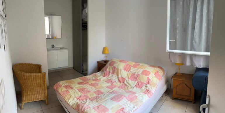 05 VILLA 8