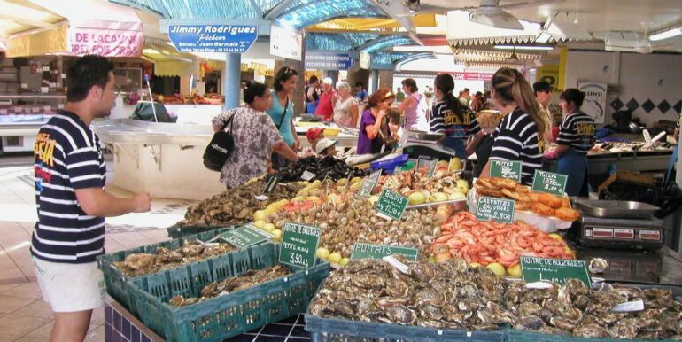 037 Les Halles Marty toute l'année