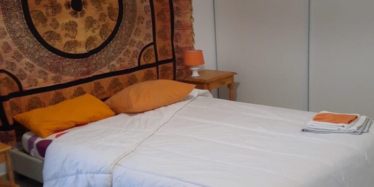 001 chambre parentale avec placard