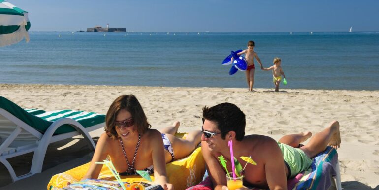 302 des kms de plage de sable blond